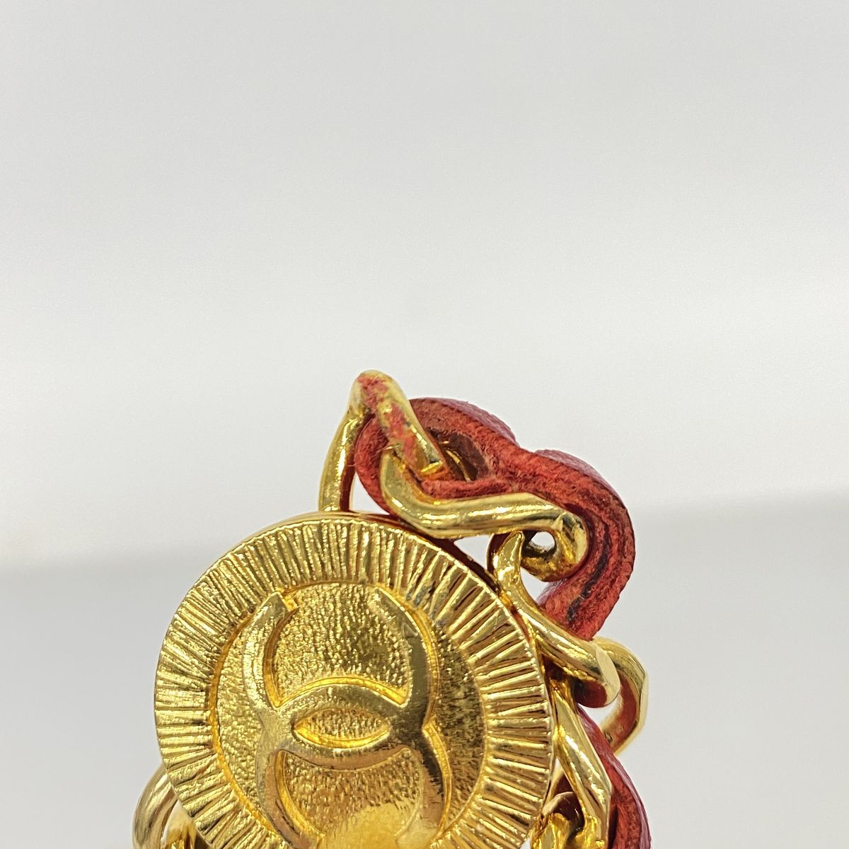 Chanel Belt Metal Gold Red — view 3