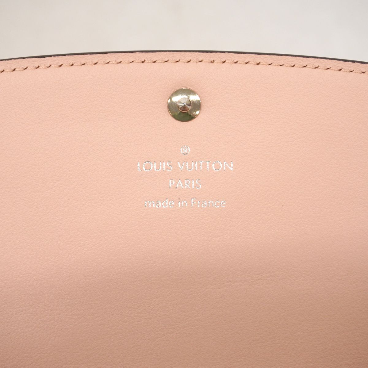 Louis Vuitton Wallet Mahina Portefeuille Iris Magnolia — view 4