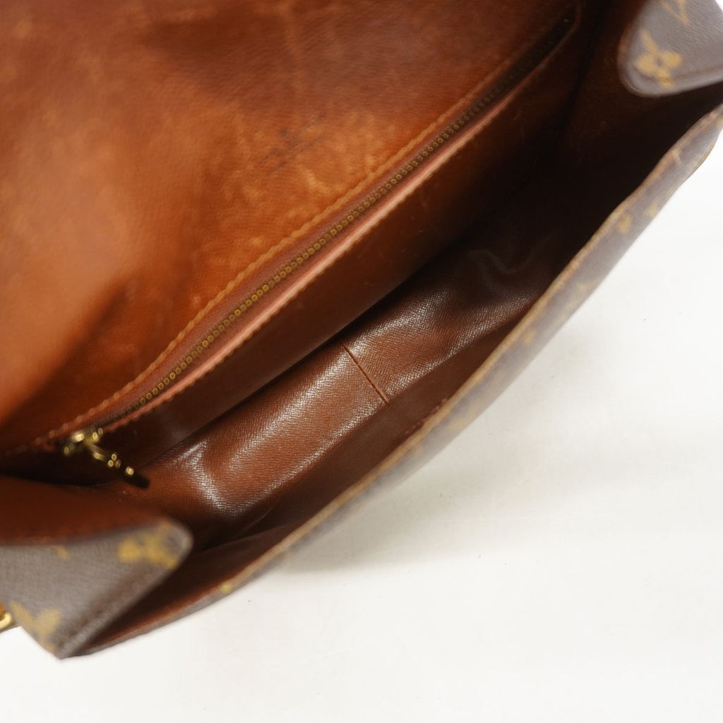 Louis Vuitton Shoulder Bag Monogram Saint-cloud GM Brown — view 4