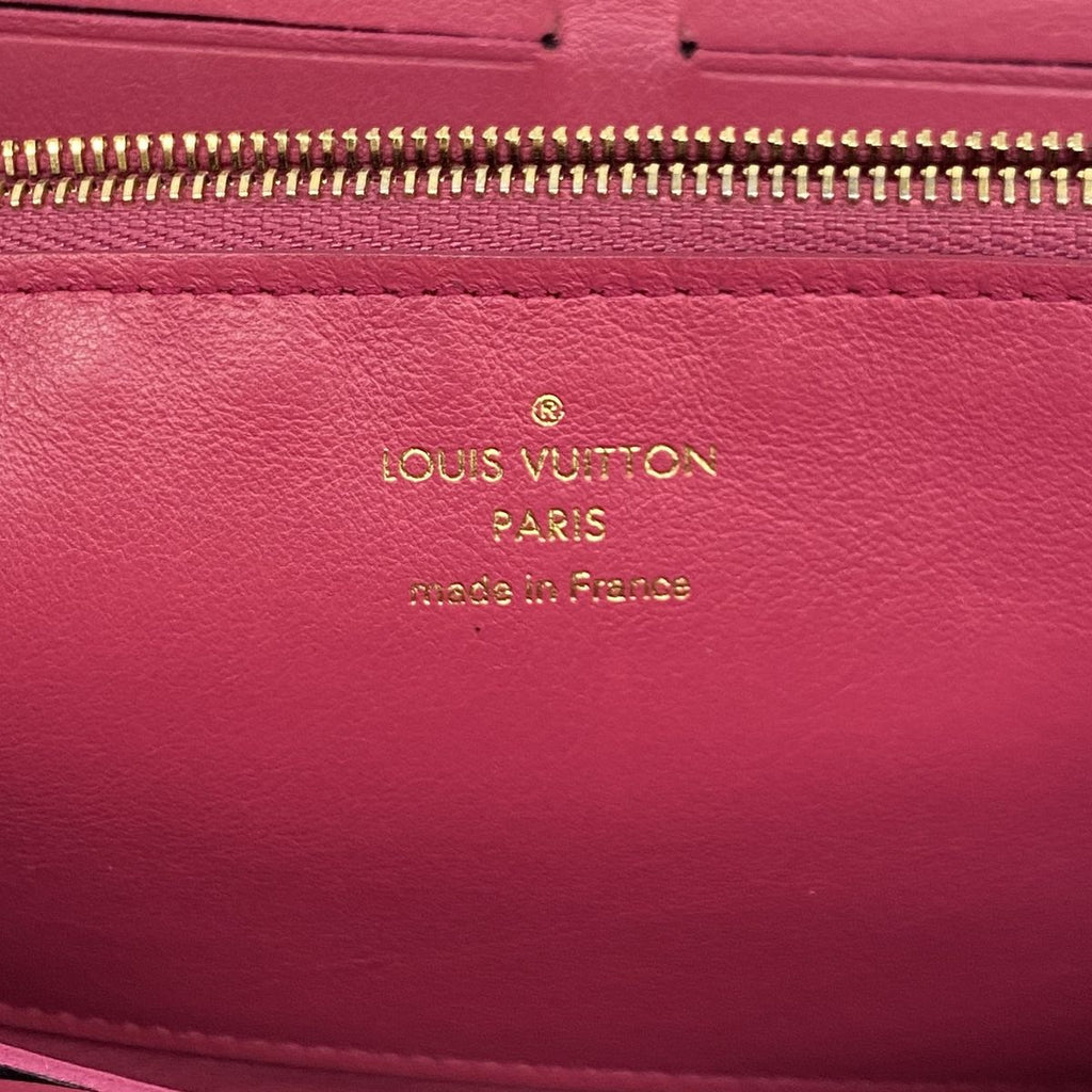 Louis Vuitton Wallet Taurillon Portefeuille Capucines Noir — view 4