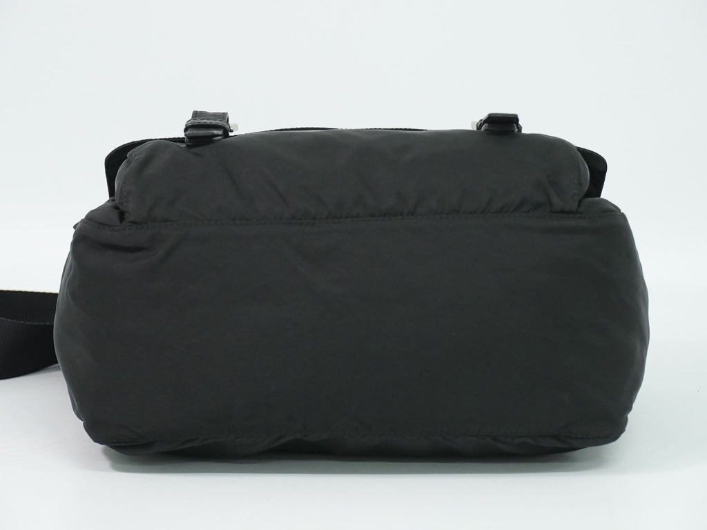 Prada Nylon Shoulder Bag Pochette Black — view 3