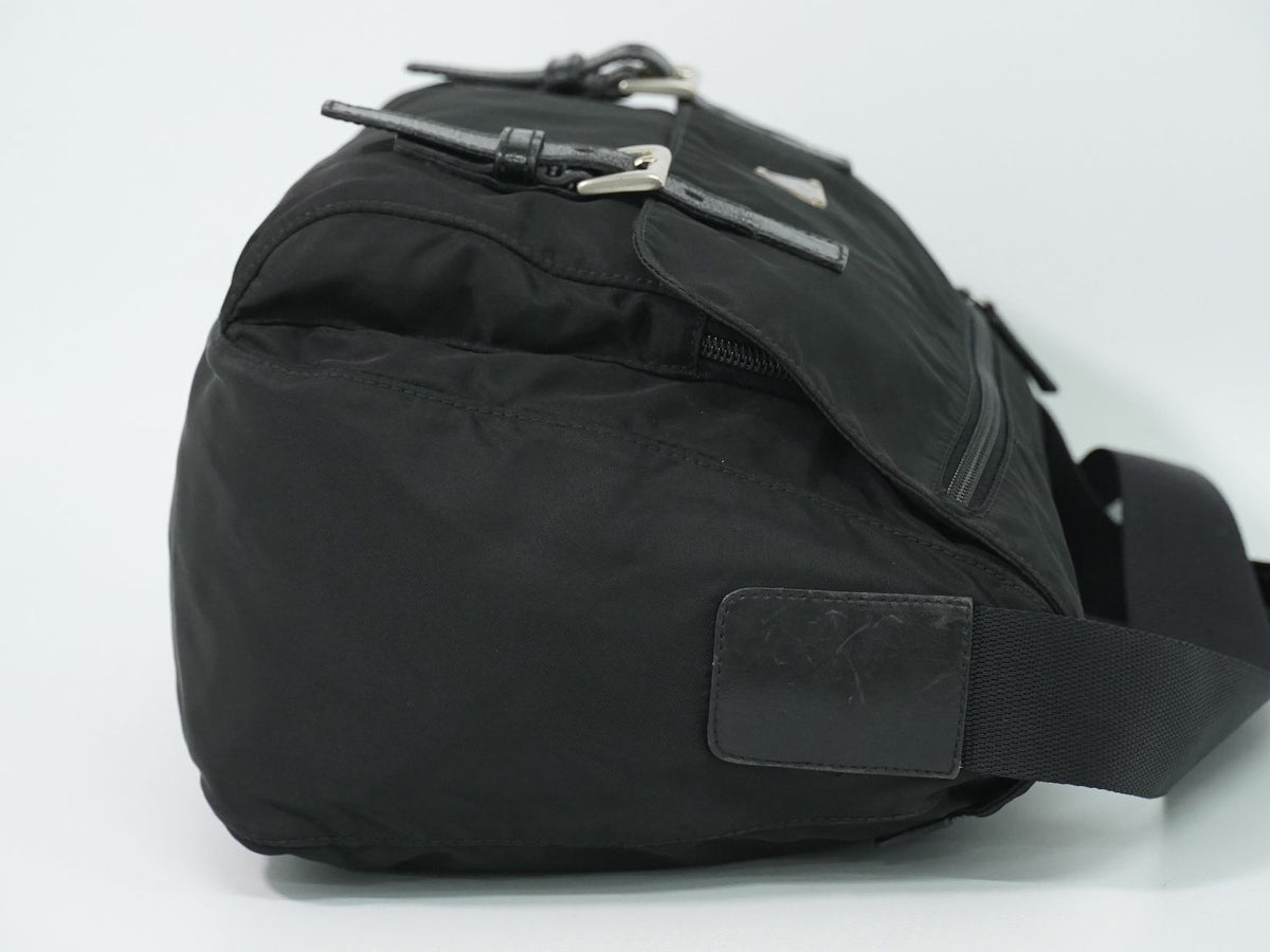Prada Nylon Shoulder Bag Pochette Black — view 4