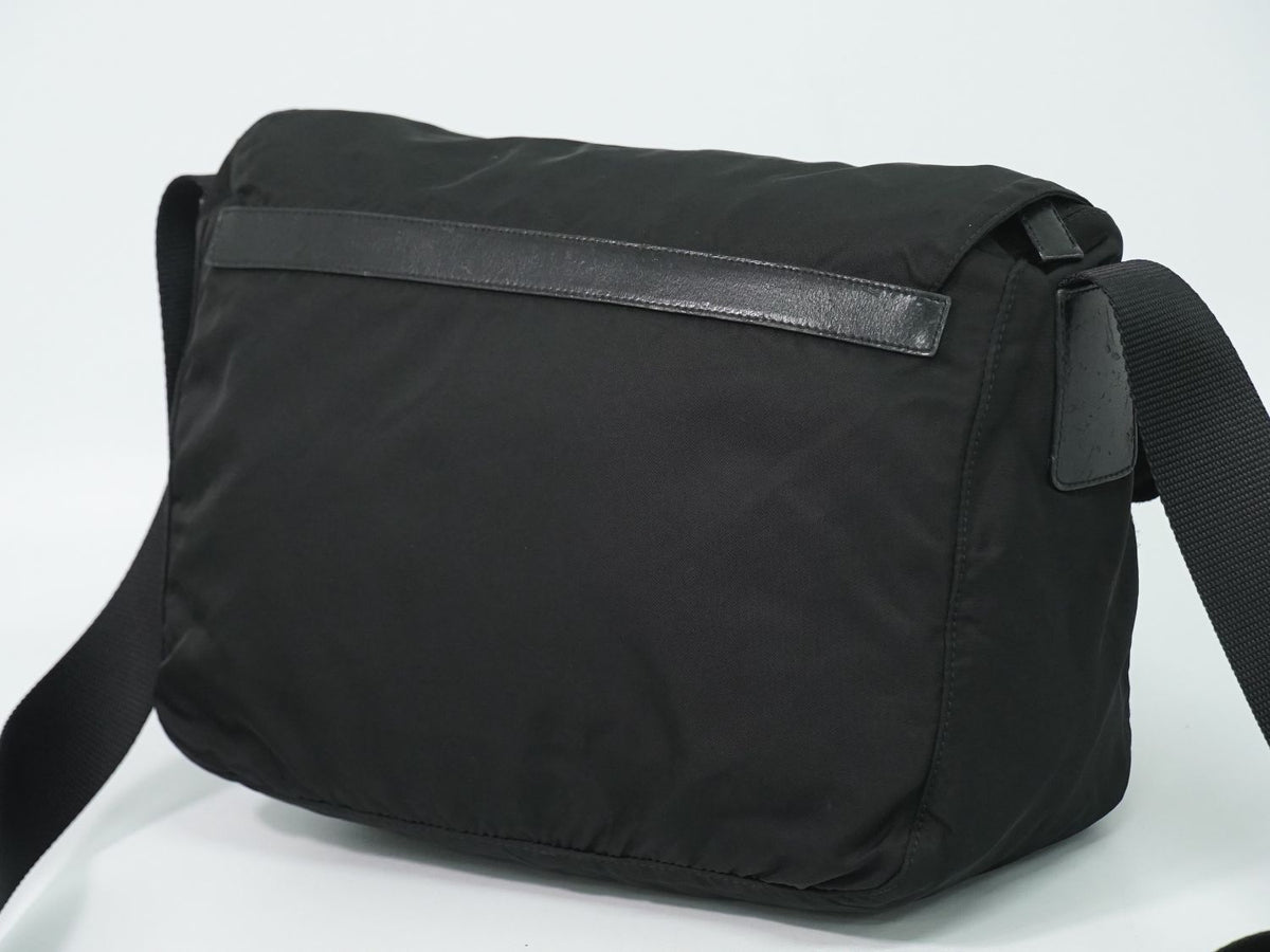 Prada Nylon Shoulder Bag Pochette Black — view 2