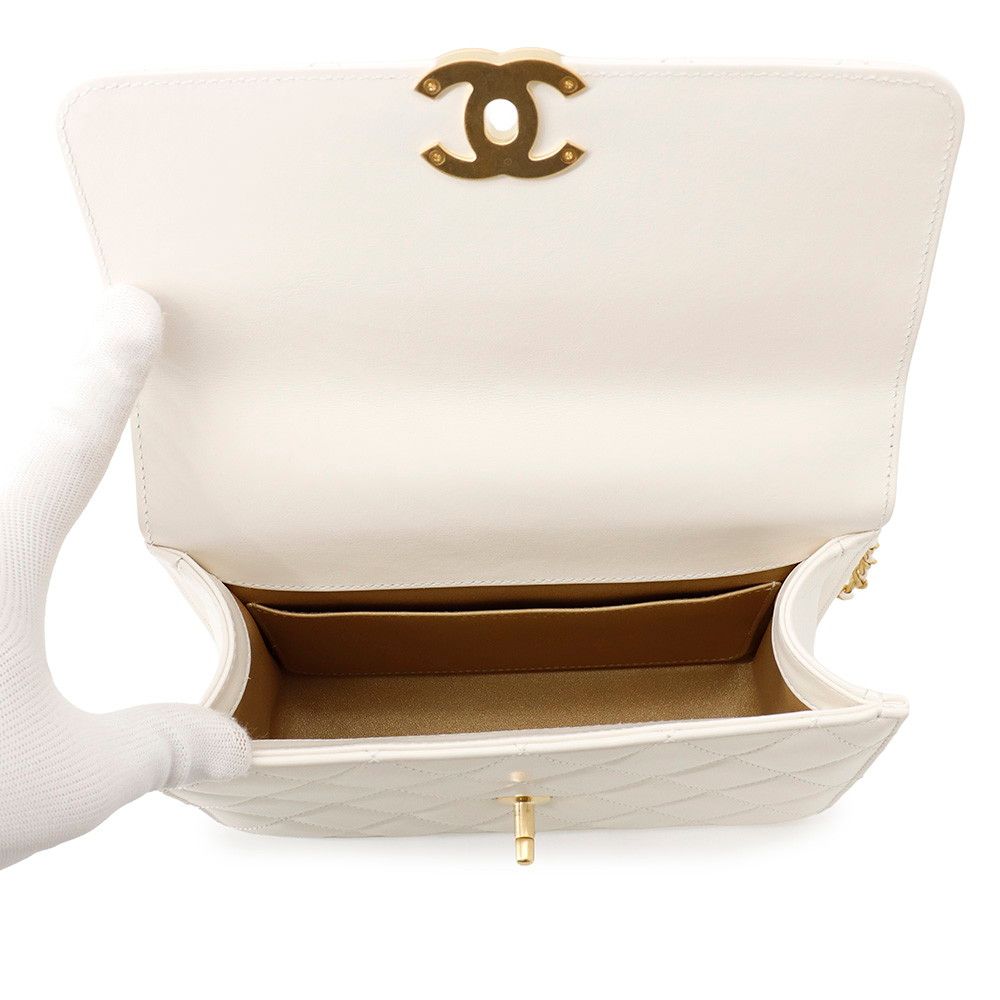 Chanel Chain Shoulder Bag Quilted CC Logo Calfskin White — view 7