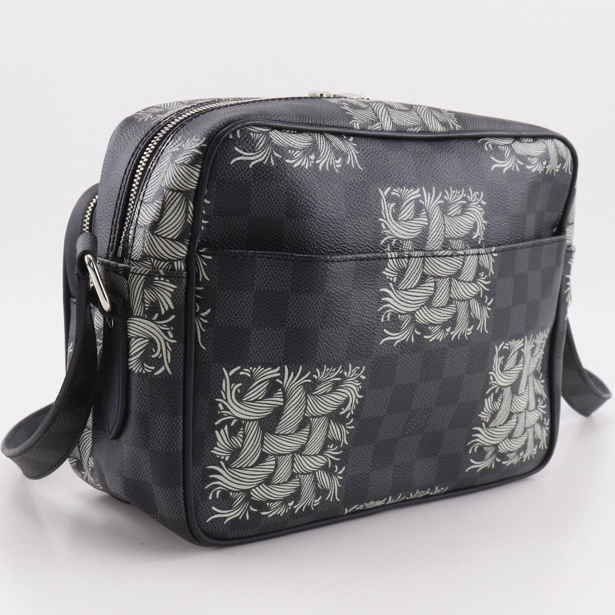 Louis Vuitton Nile PM Christopher Damier Graphite Canvas Black — view 3