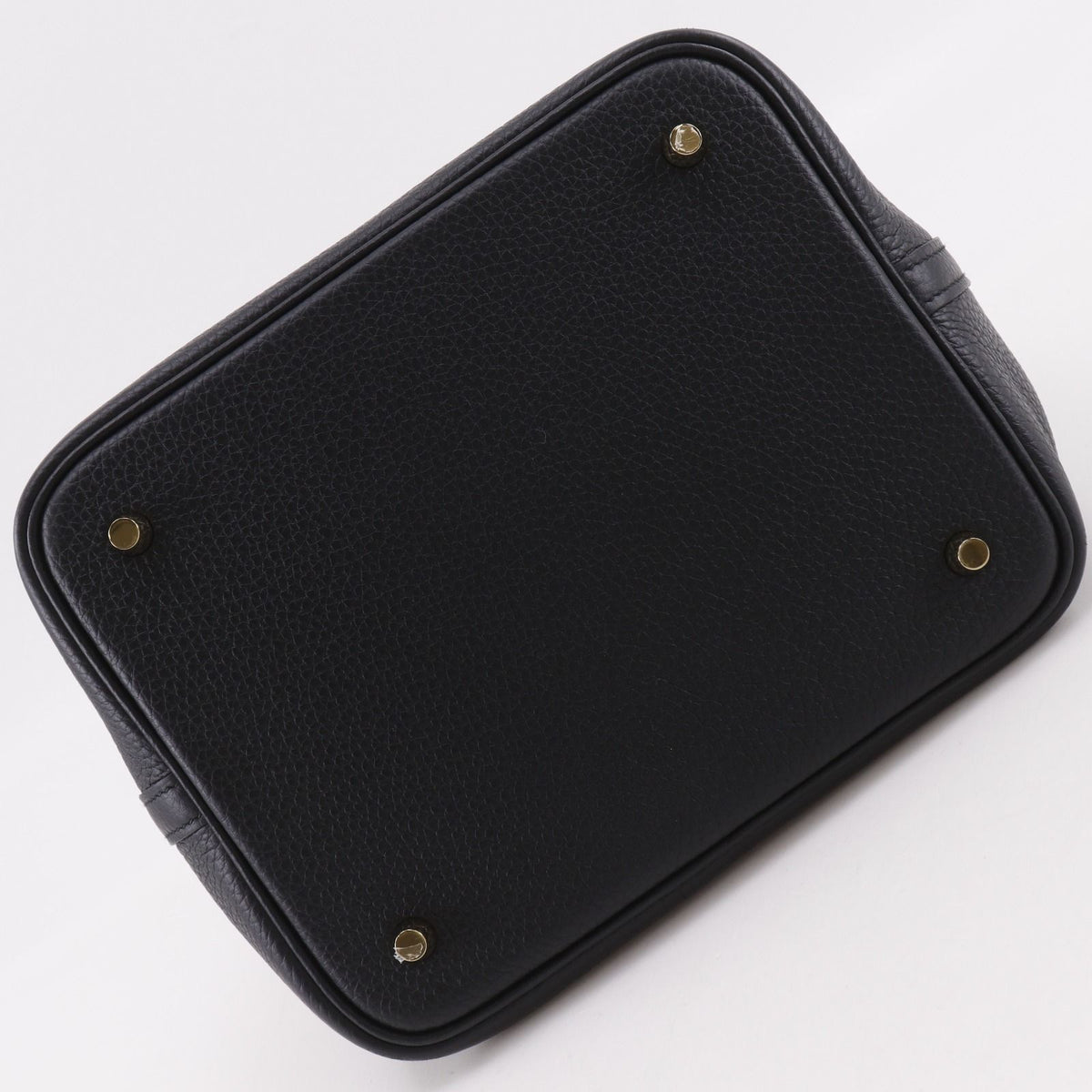 Hermes Picotin Lock 22 Taurillon Clemence Black Gold Handbag — view 7