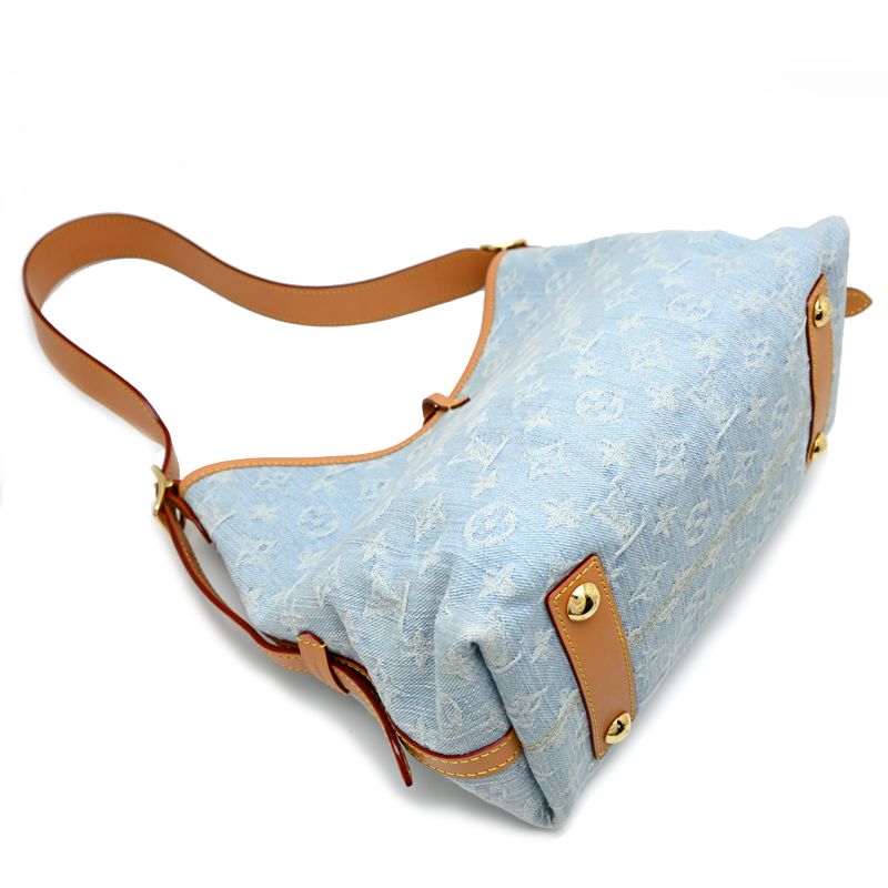 Louis Vuitton Shoulder Bag — view 4
