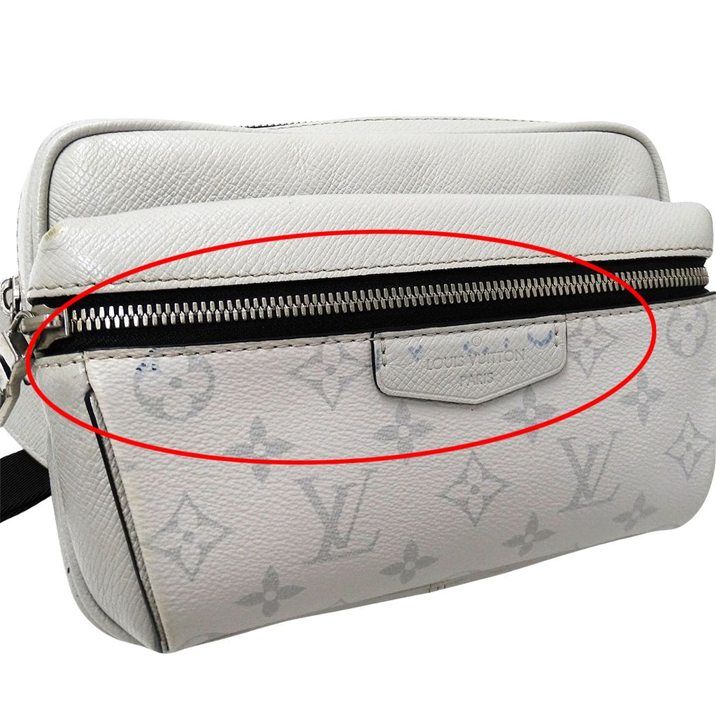 Louis Vuitton Taigarama Belt Bag Outdoor Antarctica White — view 7
