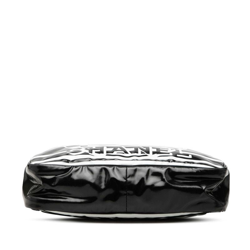 Chanel la Pausa Chain Shoulder Bag Logo Black White Leather — view 3