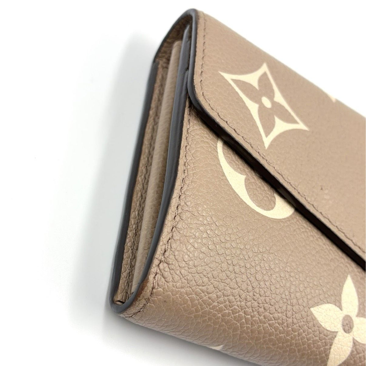 Louis Vuitton Portefeuille Sarah Monogram Empreinte Yes Enabled Leather Bifold — view 7
