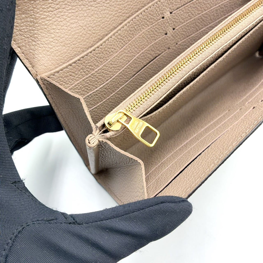 Louis Vuitton Portefeuille Sarah Monogram Empreinte Yes Enabled Leather Bifold — view 5