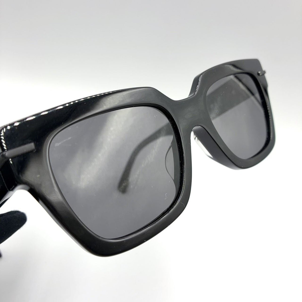 Fendi Graphy Acetate Gray Black Sunglasses Eyewear — view 8