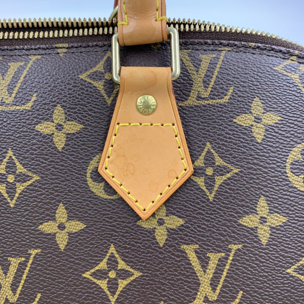 Louis Vuitton Alma PM Monogram Leather Brown Light Handbag Gold — view 7