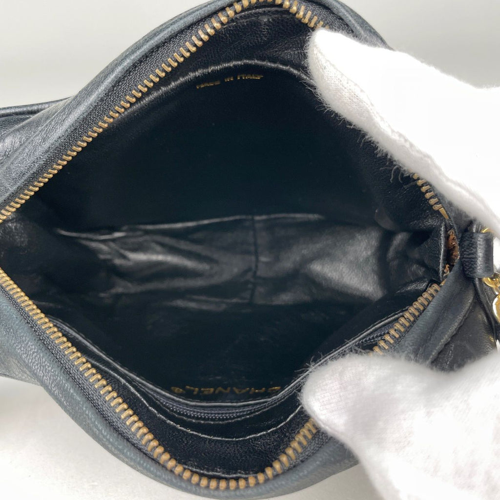 Chanel Shoulder Bag CC Logo Fringe Tassel Leather Black — view 7