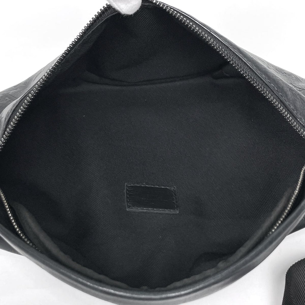Louis Vuitton Discovery Bum Bag Monogram Shadow Leather Noir — view 7