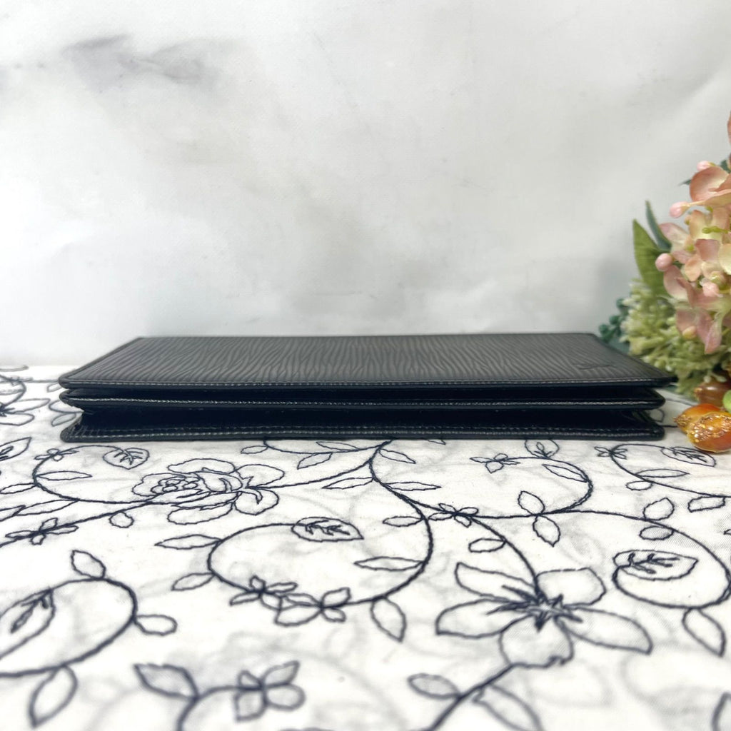 Louis Vuitton Portefeuille Brazza Epi Wallet Black — view 8
