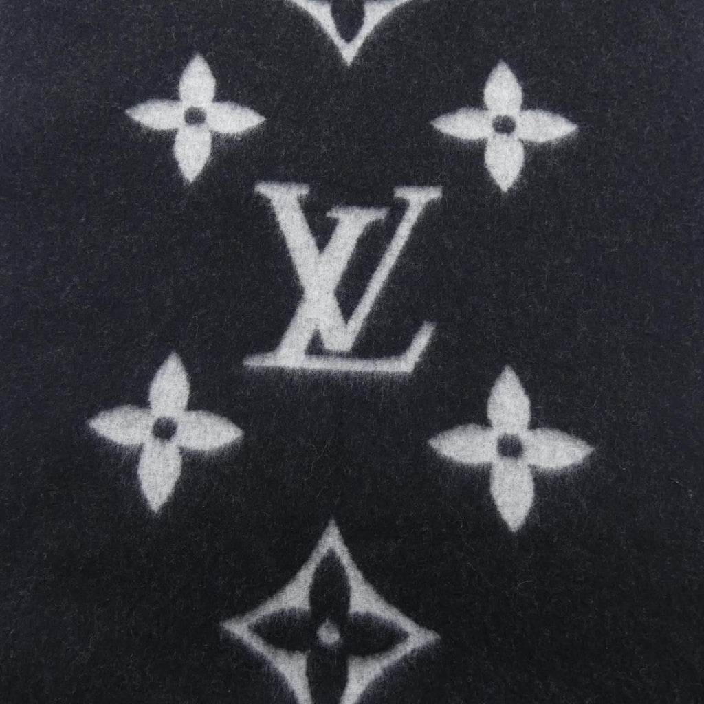 Louis Vuitton Reykjavik Scarf — view 4