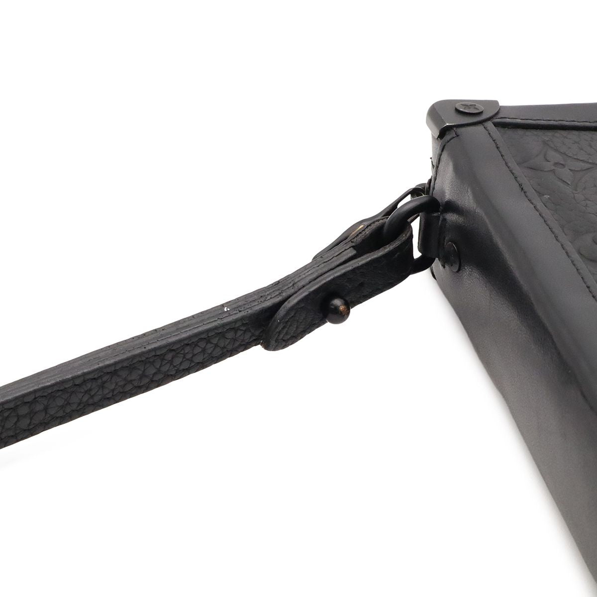 Louis Vuitton Monogram Taurillon Soft Trunk Clutch Black — view 4