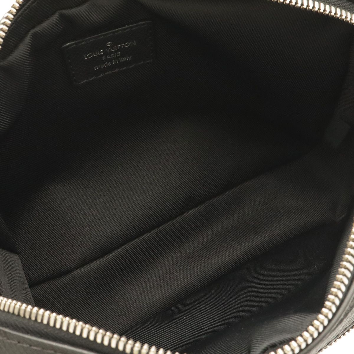 Louis Vuitton Taiga Bum Bag Outdoor Waist Pouch Noir Black — view 7