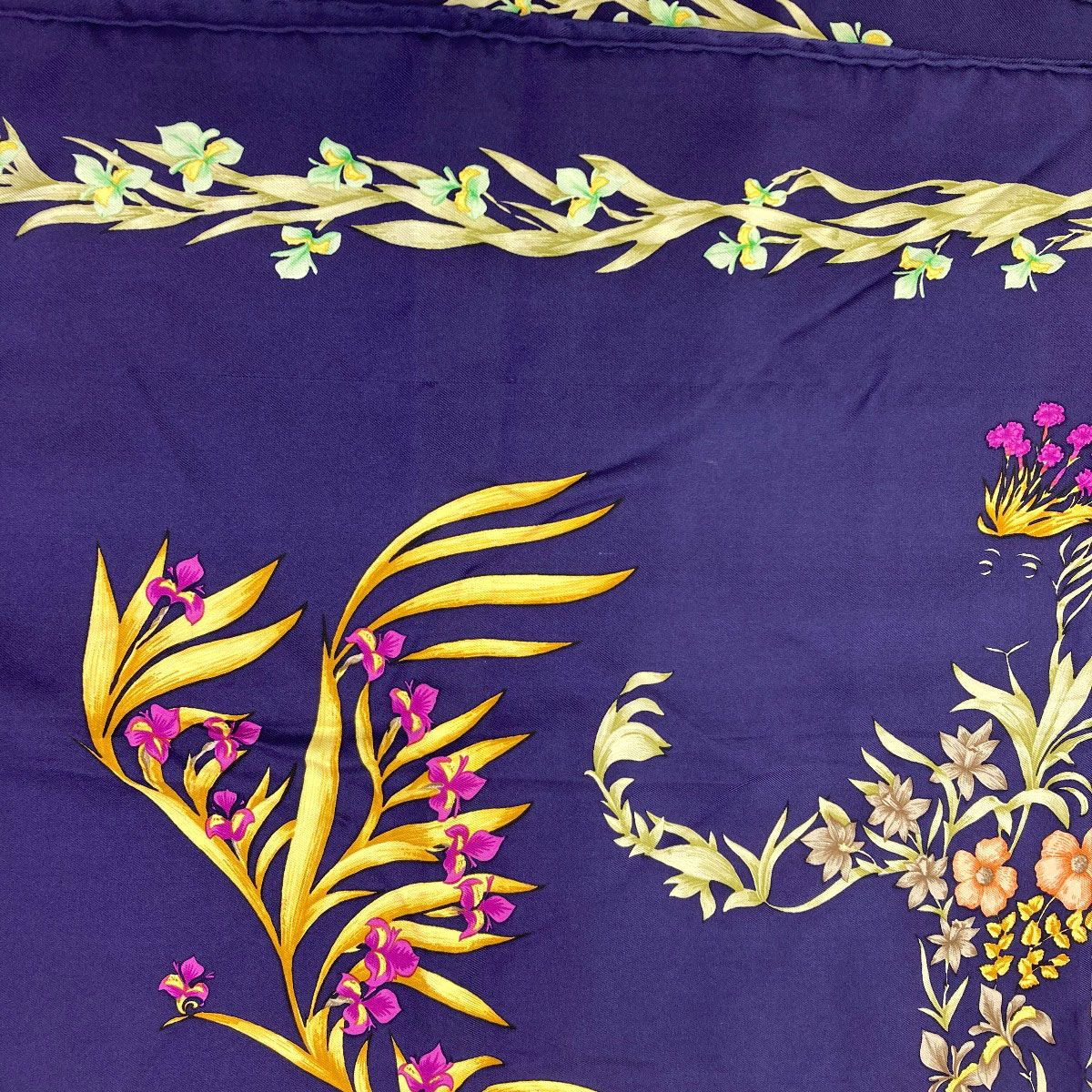 Hermes Carre 90 Scarf Silk — view 8
