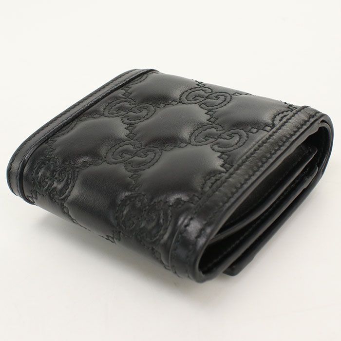 Gucci GG Matelasse Bifold Wallet Leather — view 2