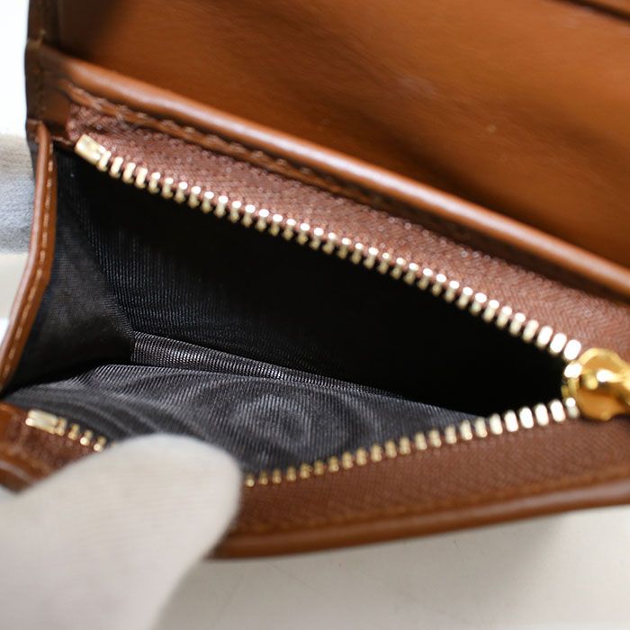 Gucci Compact Flap Wallet GG Supreme Bifold — view 4