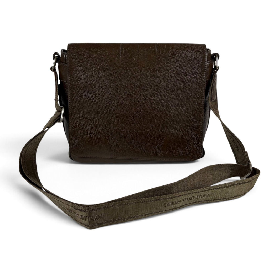 Louis Vuitton Roman PM Cross Taiga Crossbody — view 2