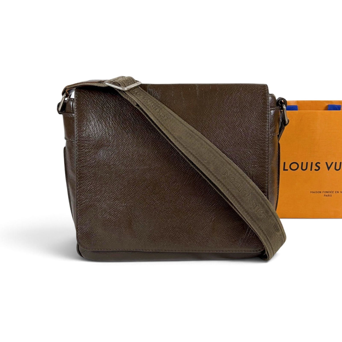 Louis Vuitton Roman PM Cross Taiga Crossbody