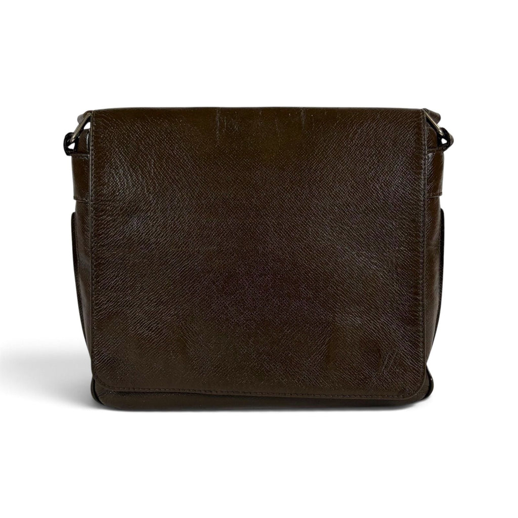 Louis Vuitton Roman PM Cross Taiga Crossbody — view 4