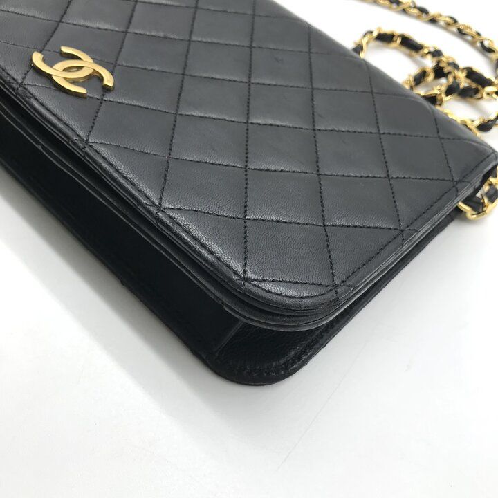 Chanel CC Logo Quilted Push Lock Leather Chain Shoulder Bag Black — view 4