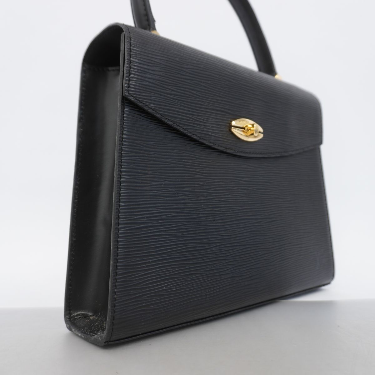 Louis Vuitton Handbag Epi Malesherbes Noir — view 2