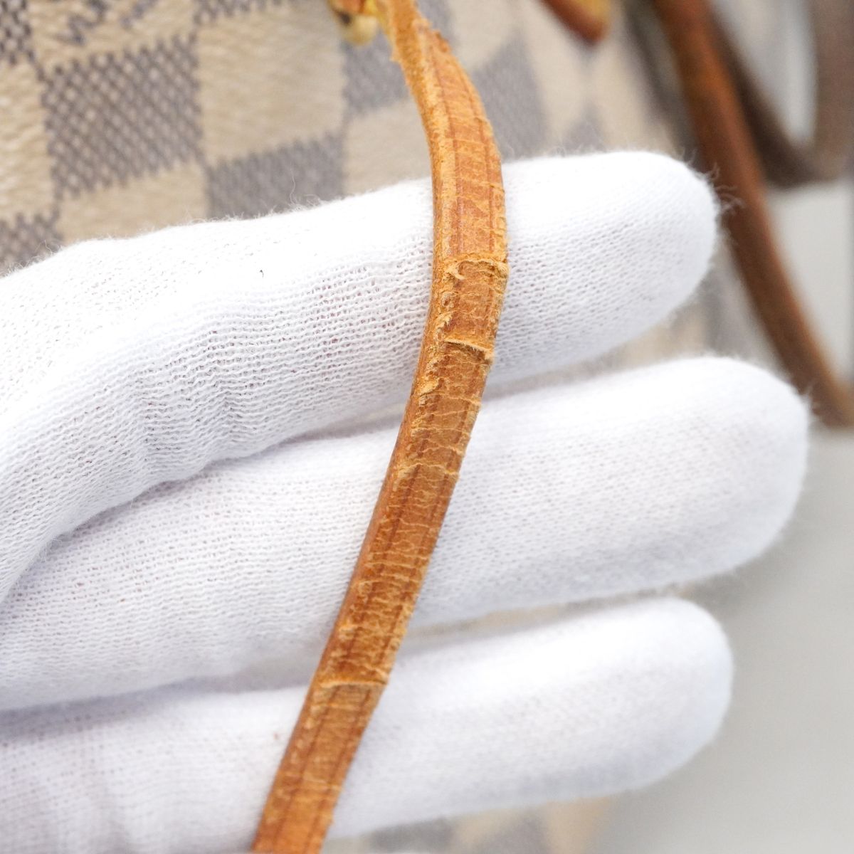 Louis Vuitton Tote Bag Damier Azur Neverfull PM White — view 7