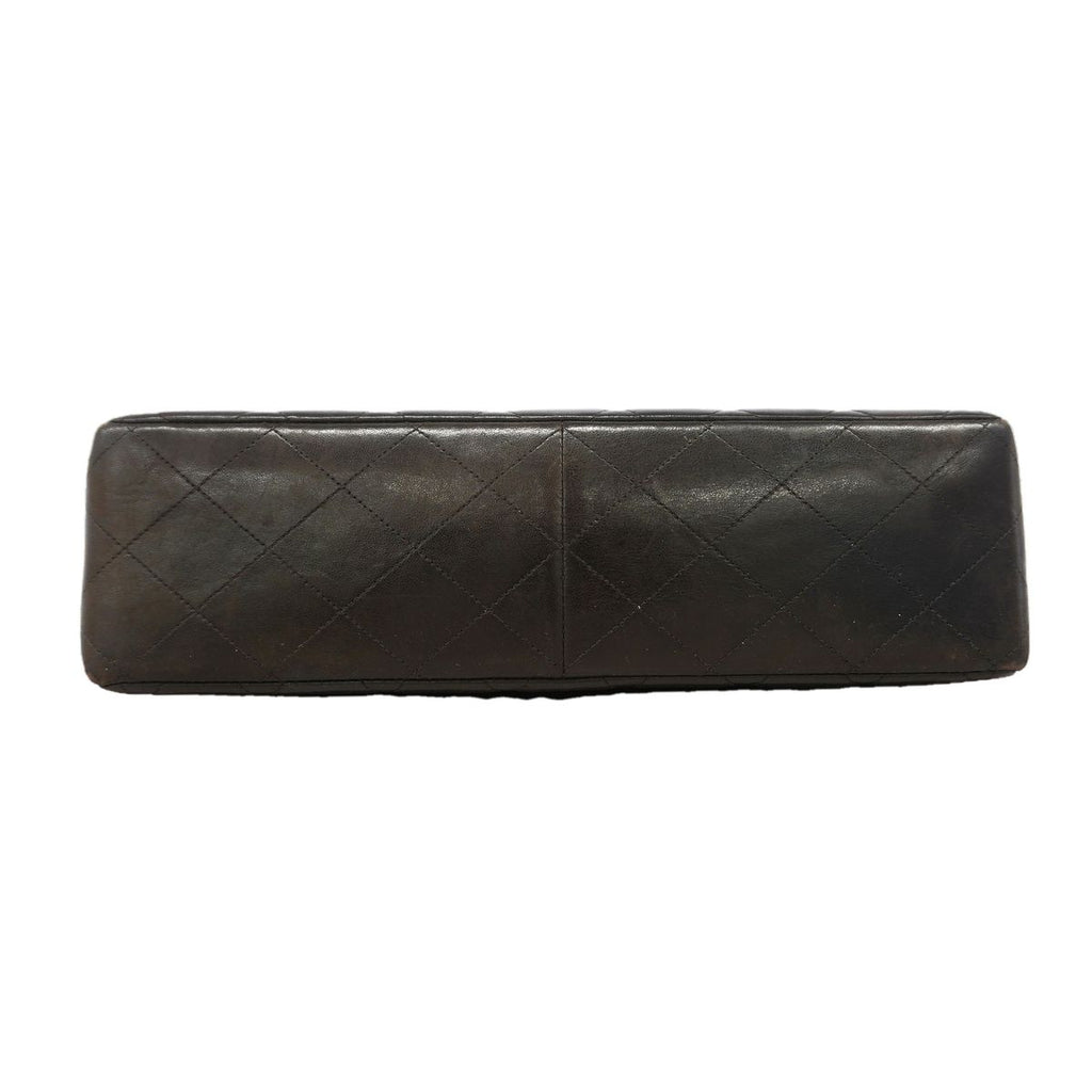 Chanel Shoulder Bag Maxi Quilted Lambskin Black Gold — view 3