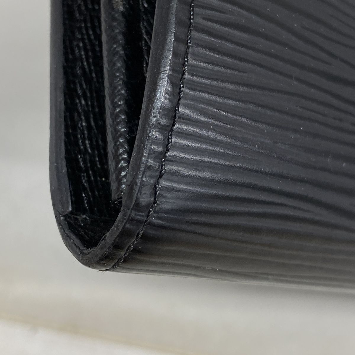 Louis Vuitton Wallet Epi Portefeuille Louise Noir — view 6