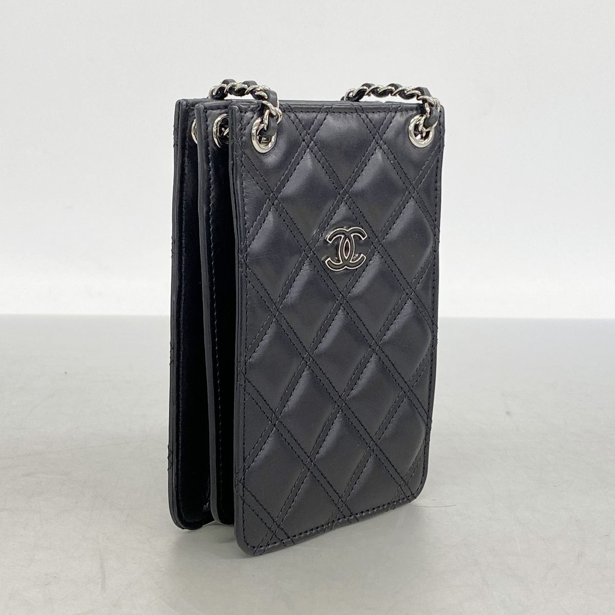 Chanel Shoulder Bag Quilted Lambskin Black Silver — view 2