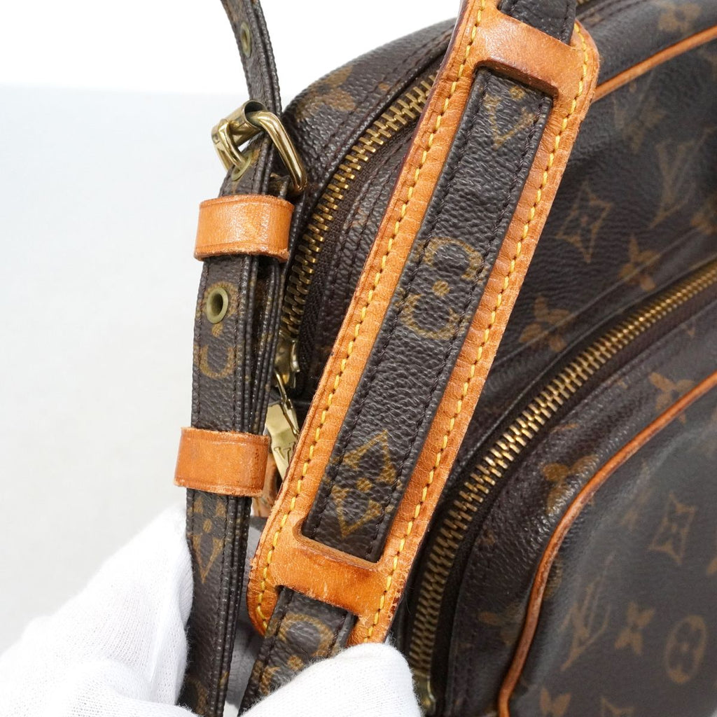 Louis Vuitton Shoulder Bag Monogram Amazon Brown — view 8