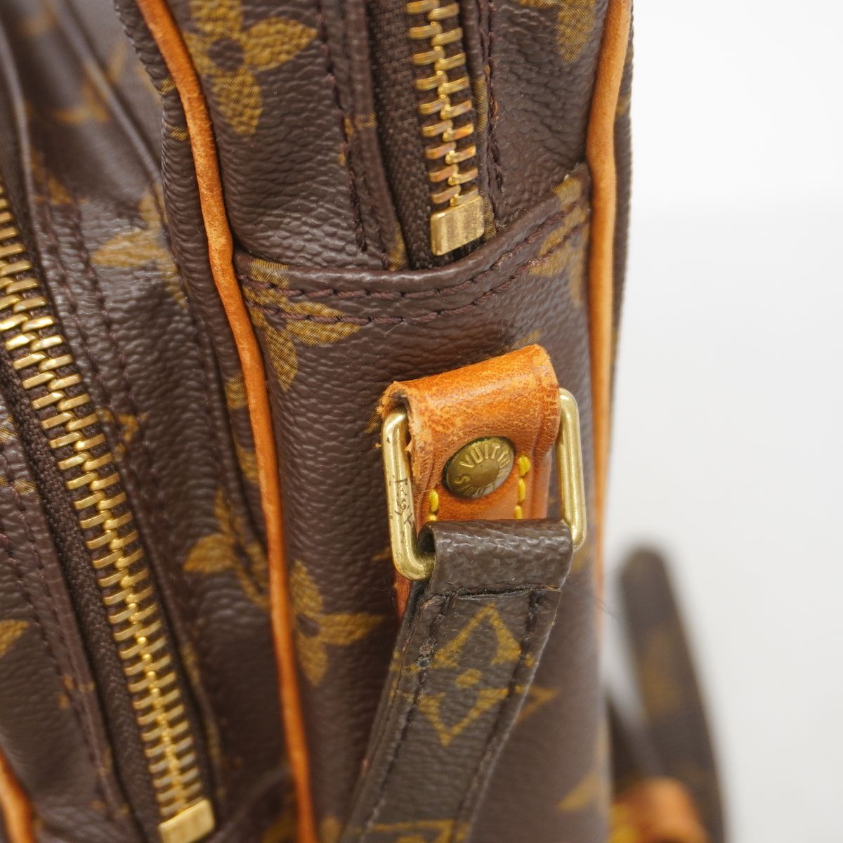 Louis Vuitton Shoulder Bag Monogram Amazon Brown — view 8
