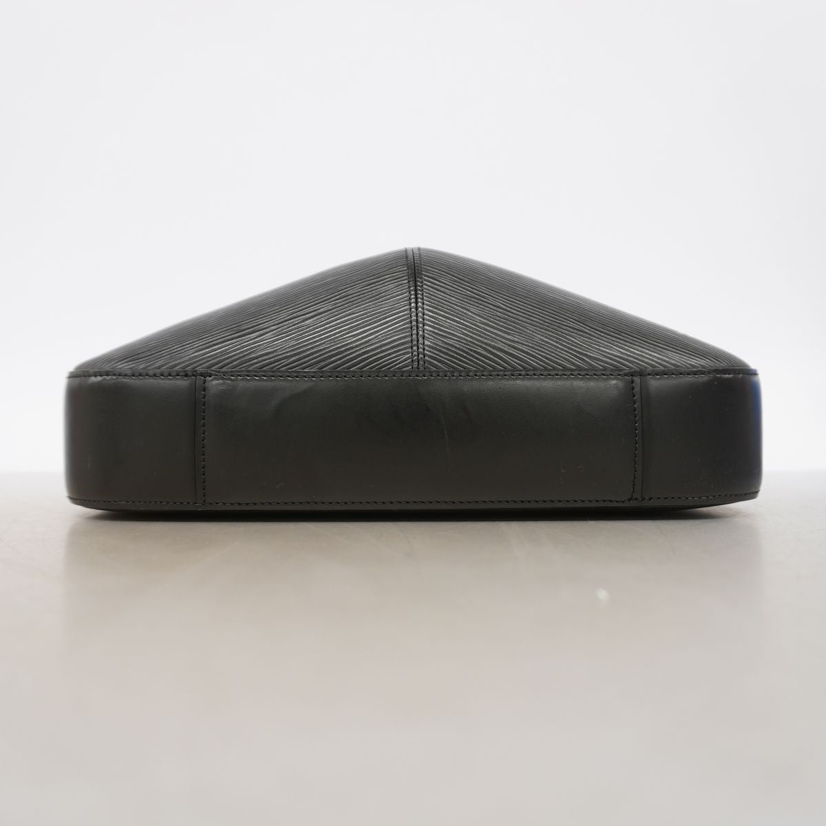 Louis Vuitton Shoulder Bag Epi Reverie Noir — view 3