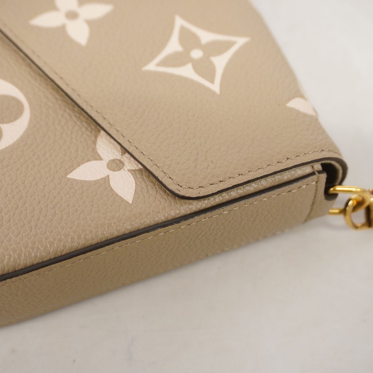 Louis Vuitton Wallet on Chain Monogram Empreinte Bicolor Pochette Felicie — view 6