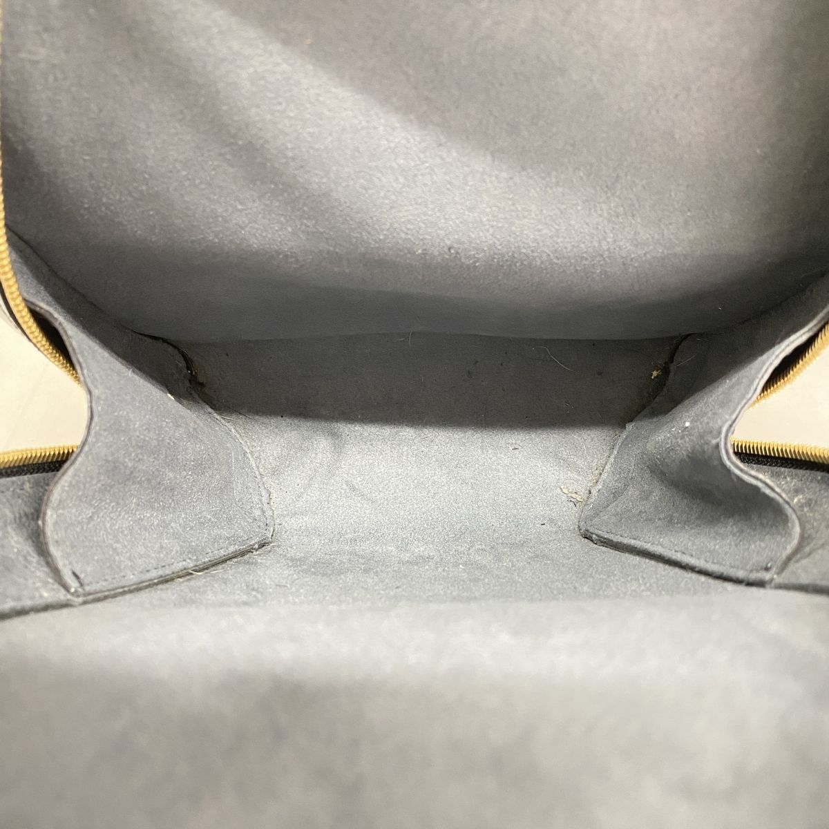 Louis Vuitton Backpack Epi Mabillon Noir — view 4