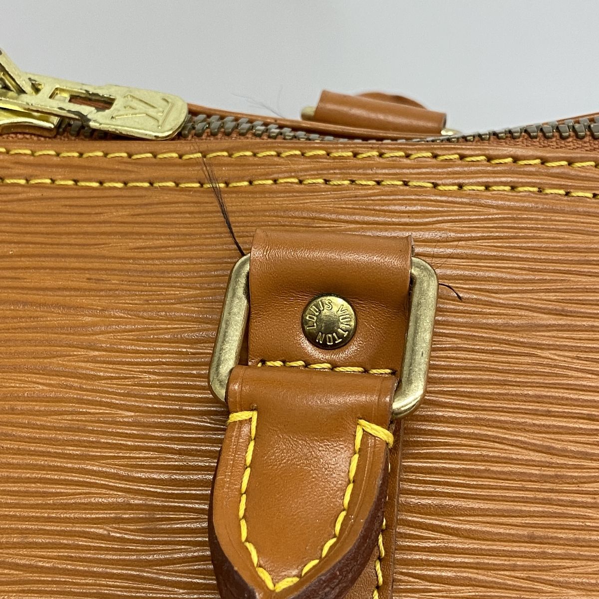 Louis Vuitton Boston Bag Epi Keepall 50 Cipango Gold — view 8