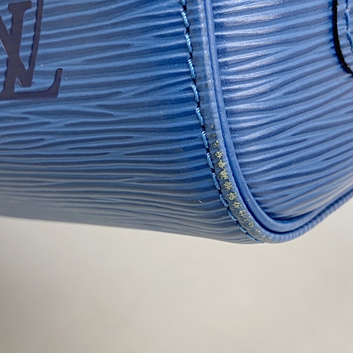 Louis Vuitton Boston Bag Epi Keepall 50 Toledo Blue — view 6