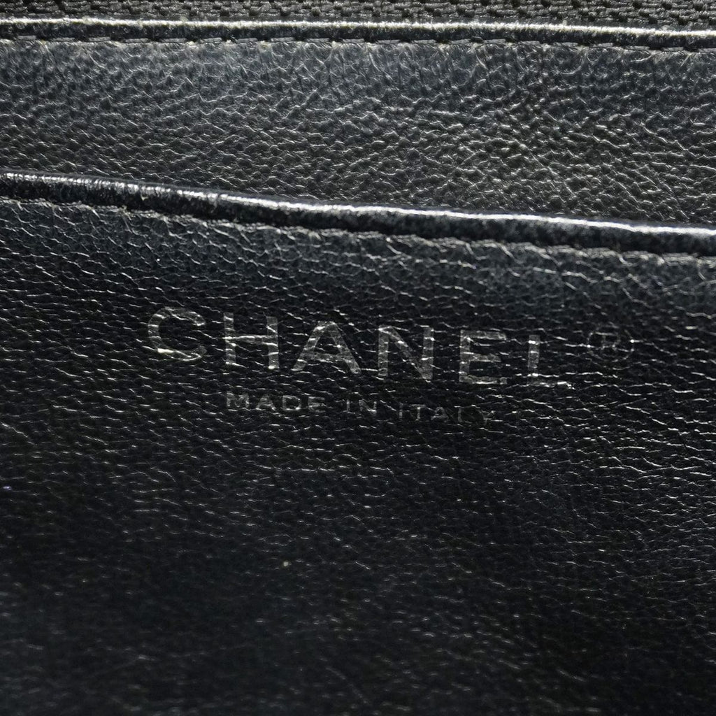 Chanel Shoulder Bag Maxi Quilted Patent Leather Black Silver — view 5