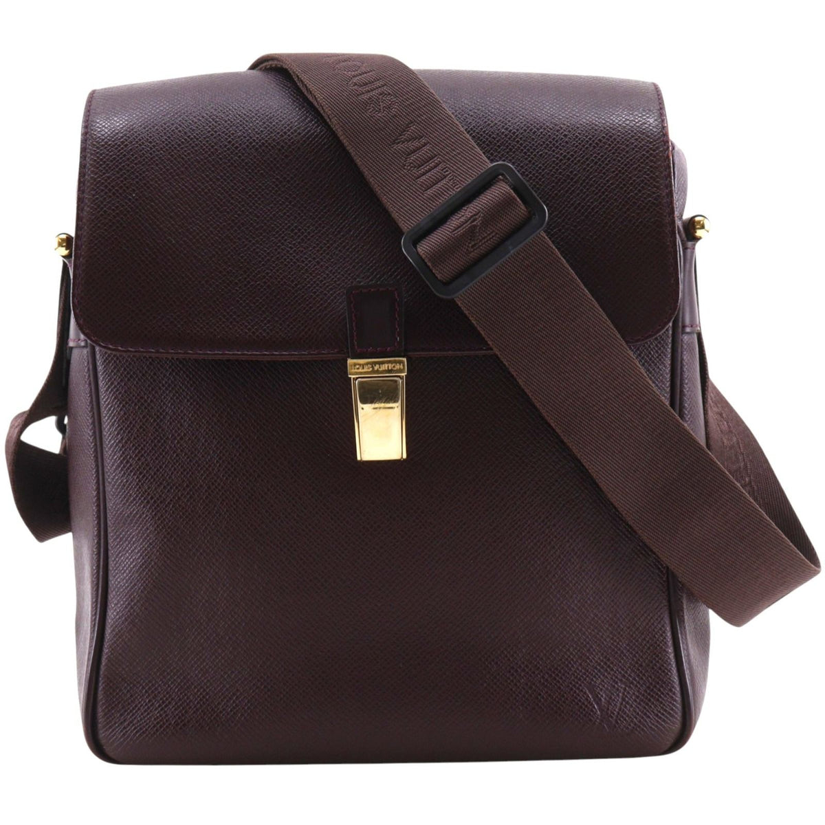 Louis Vuitton Yaranga Taiga Acajou Wine Red Shoulder Bag