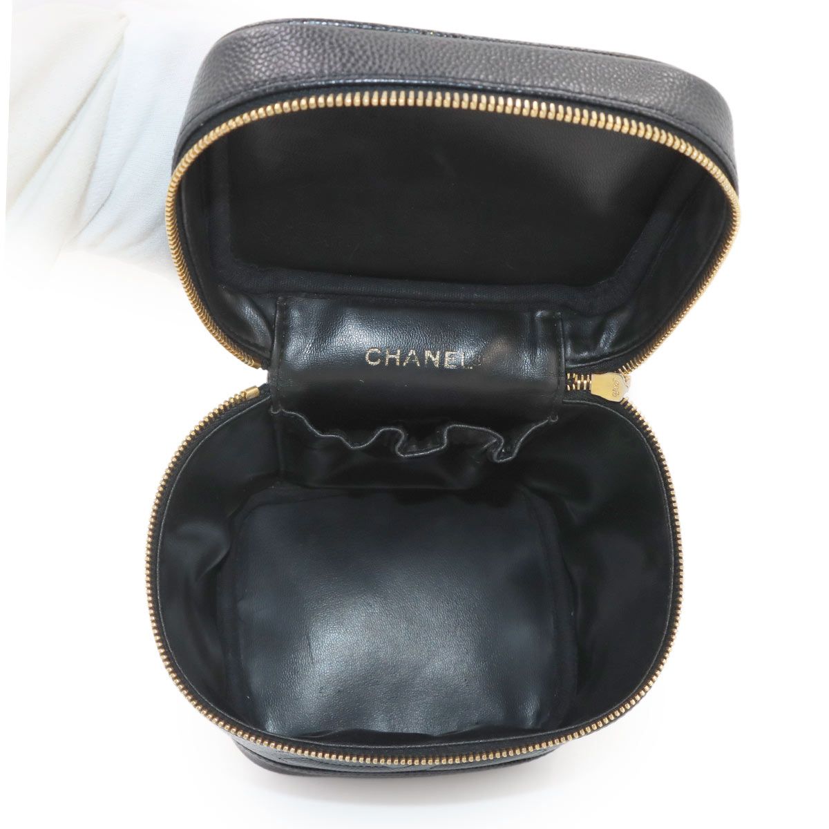 Chanel Vanity Hand Bag Caviar Leather Black CC Logo Gold Bag — view 7