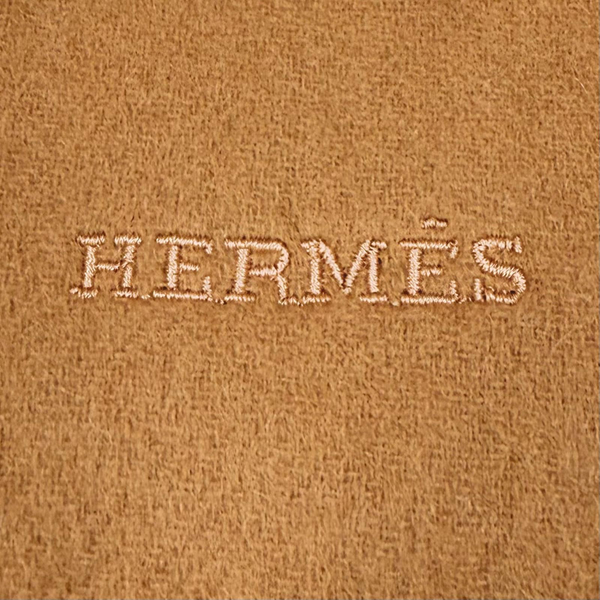 Hermes Recto Verso Cashmere 100% Logo Embroidery Fringe Scarf Camel Beige — view 5