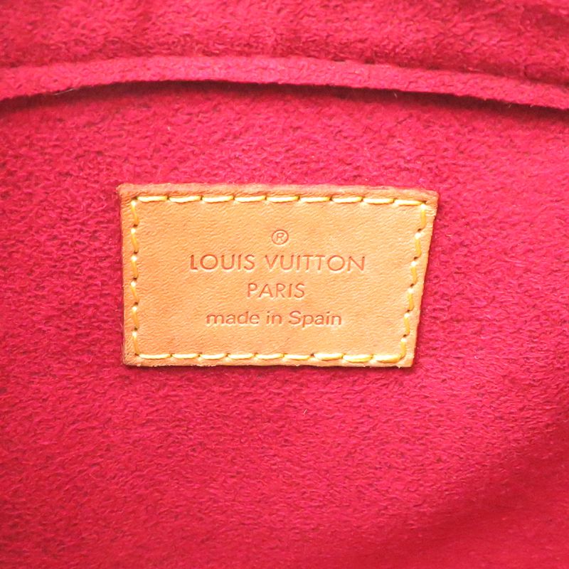 Louis Vuitton Shoulder Bag — view 7