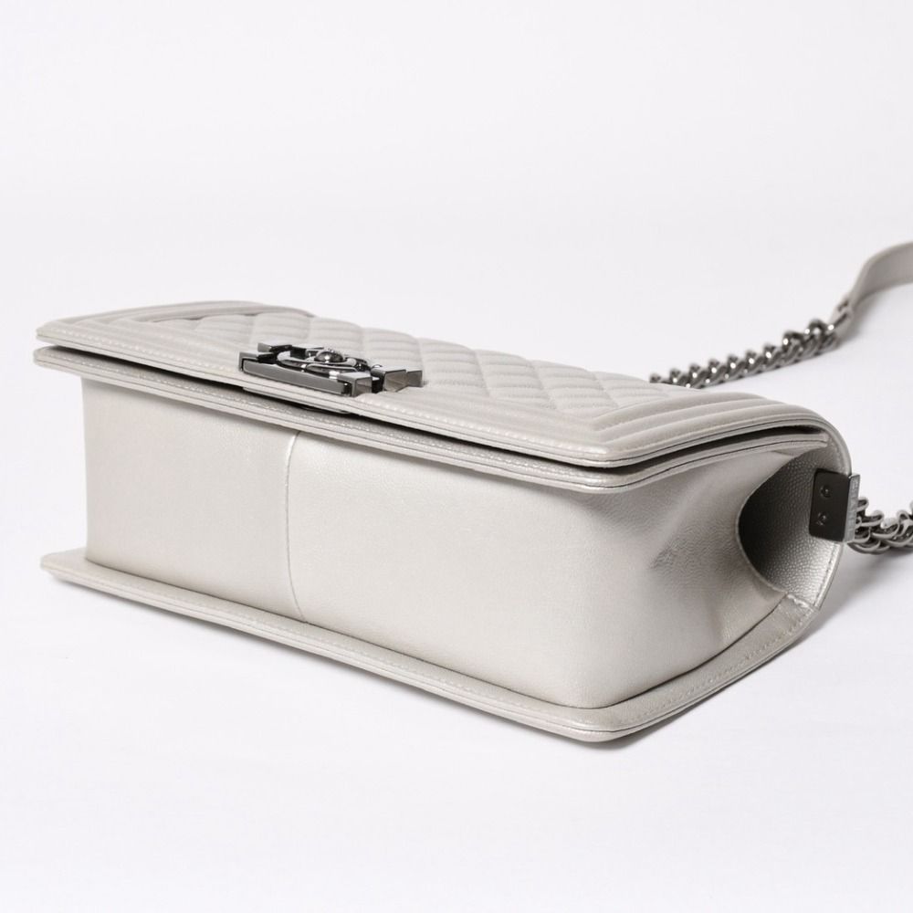 Chanel Boy Chain Shoulder Bag Light Gray Lambskin Silver — view 7