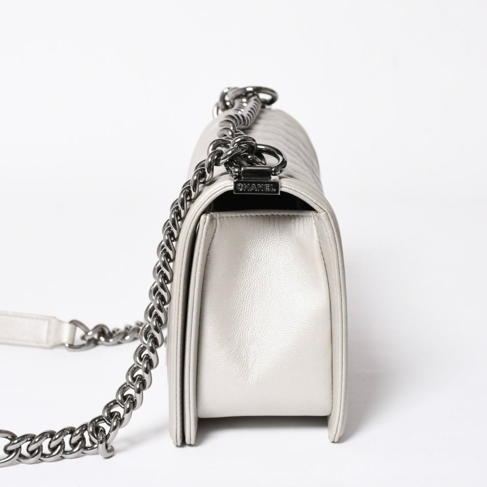Chanel Boy Chain Shoulder Bag Light Gray Lambskin Silver — view 4