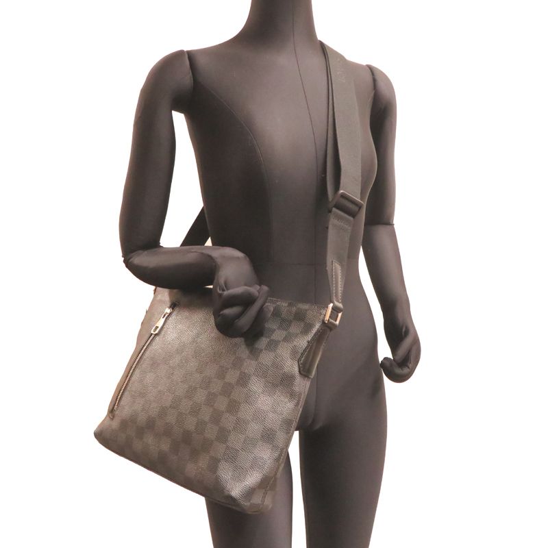 Louis Vuitton Shoulder Bag — view 8